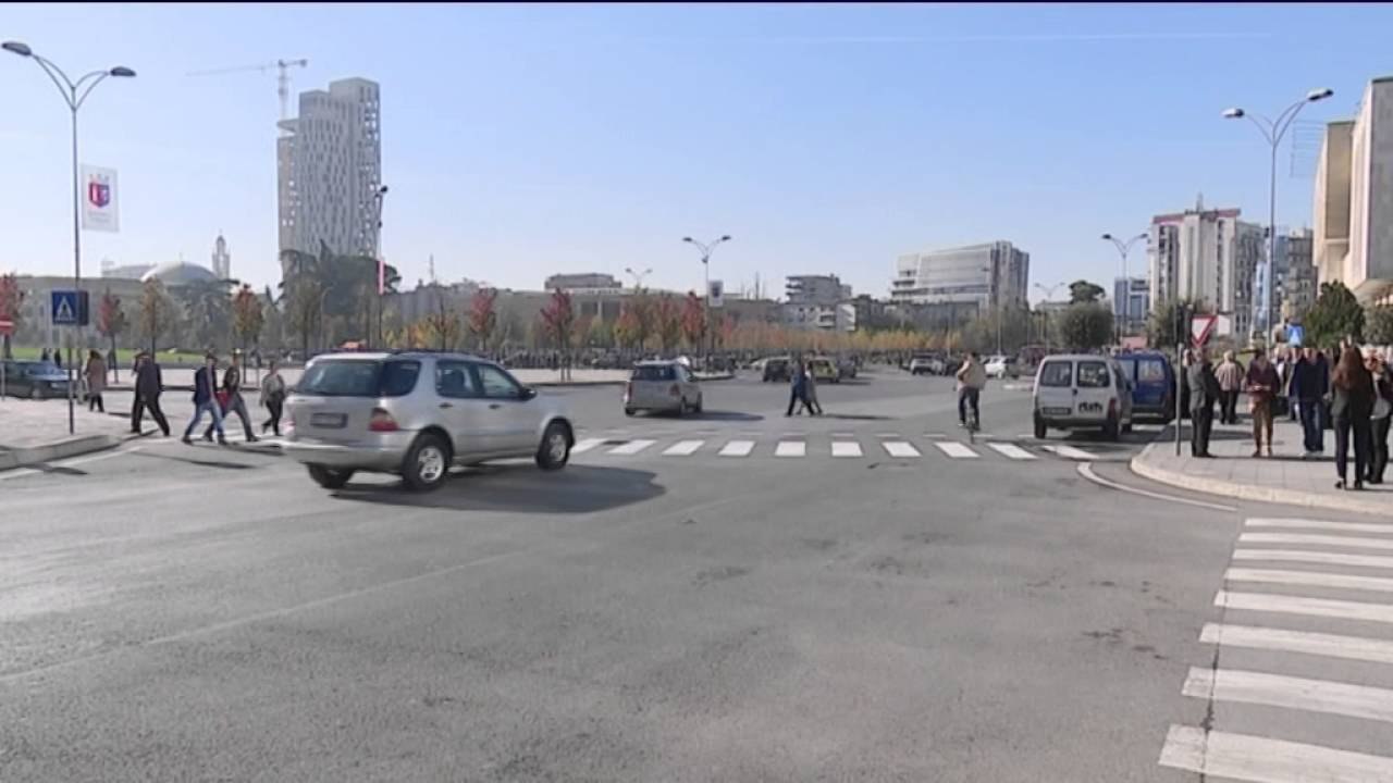 RREZIKU NGA DEFLACIONI NE EKONOMI,ULET KERKESA PER KONSUM DHE ÇMIMET JANE NE RENIE LAJM