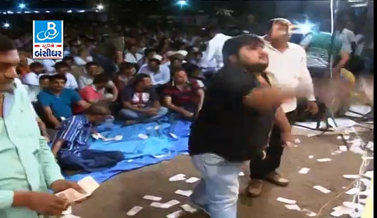 gujarati live music show dayro 2016 by umesh barot 28