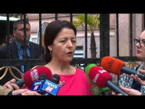 EDHE MIMOZA HAFIZI BOJKOTON REFERENDUMIN E SE SHTUNES TE PARTISE SOCIALISTE LAJM