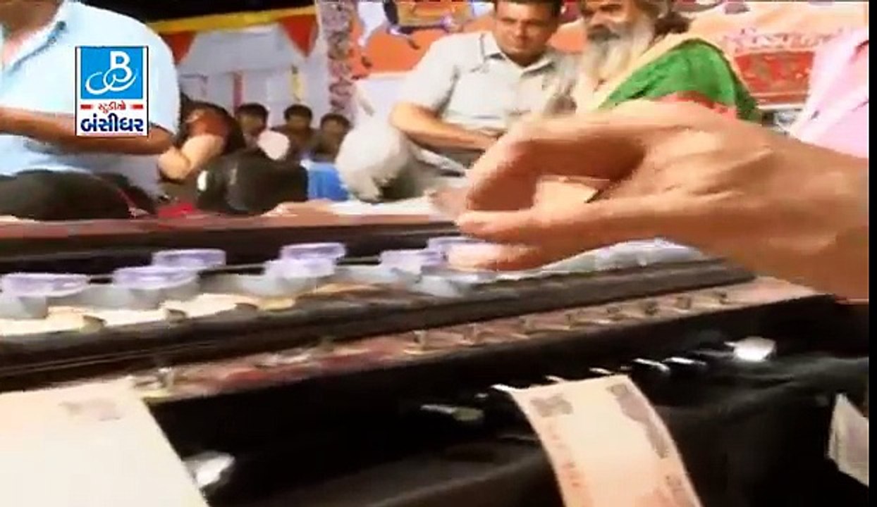 gujarati live music show dayro 2016 by umesh barot 44