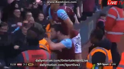 Gabriel Paulista Funny Own Goal - West Ham 3-2 Arsenal