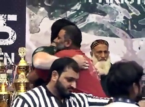 Pakistani Arm Wrestler Beat Indian Arm Wrestler