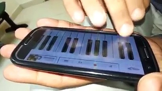 Munga da khyber Zalmi pukhto song in Mobile piano must watch :)