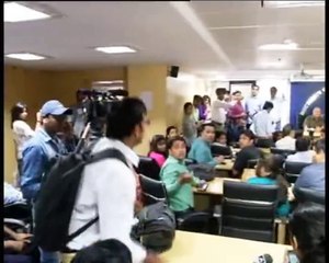Shoe thrown on Arvind Kejriwal during press conference