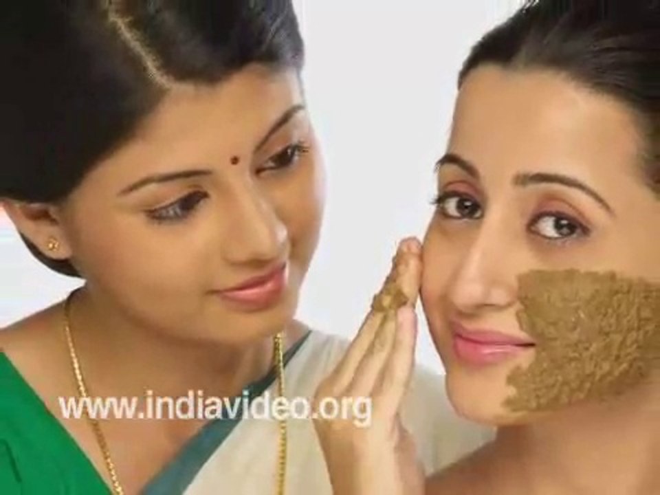Get Longer Lashes in 3 Days