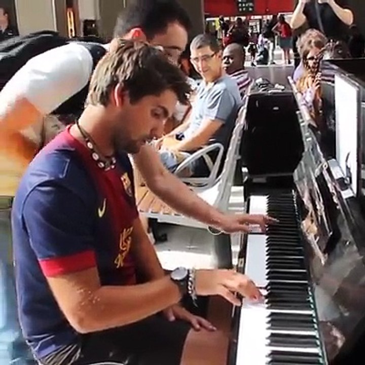 AMAZING PIANO DUET