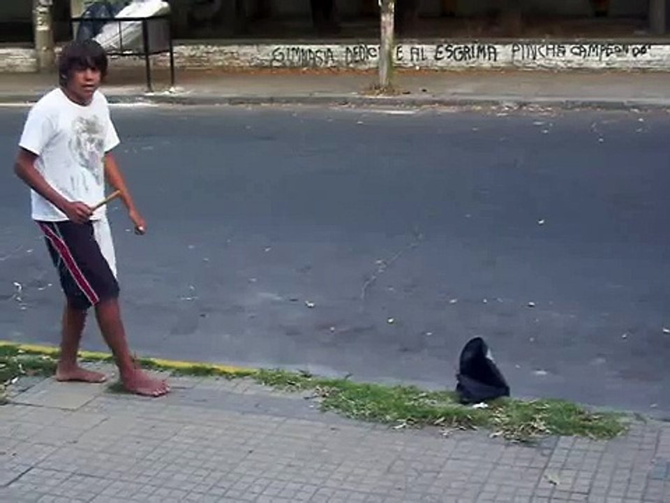 LA MOCHILA EXPLOSIVA