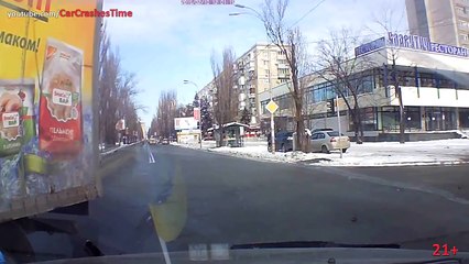 Car Crashes Compilation #54 (Compilation of road traffic accidents. Pedestrians) 18+