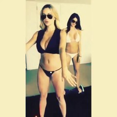 Сексуальные девочки на Гироскутере