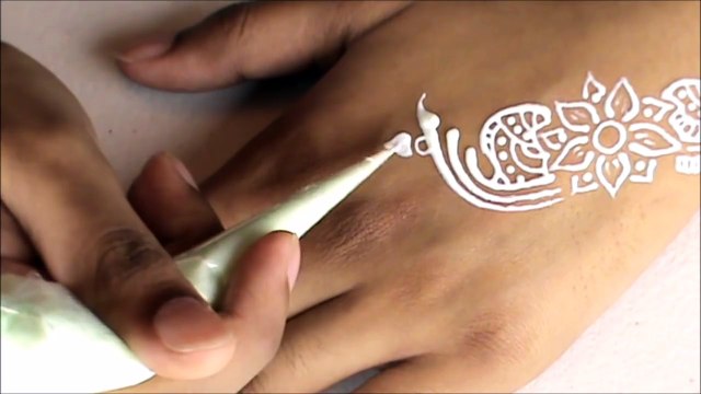 2016 EID White Henna Design (for Beginners) I Eid Henna Design with Flowers - Easy Simple Mehendi Tattoo - Eid Arabic Mehndi I Beautiful Mehndi designs for Eid day I
