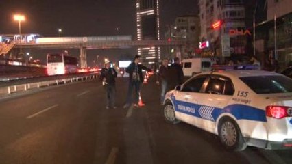 Mecidiyeköy Metrobüs Durağı Üstgeçidi Altında Patlama 3 Hafif Yaralı