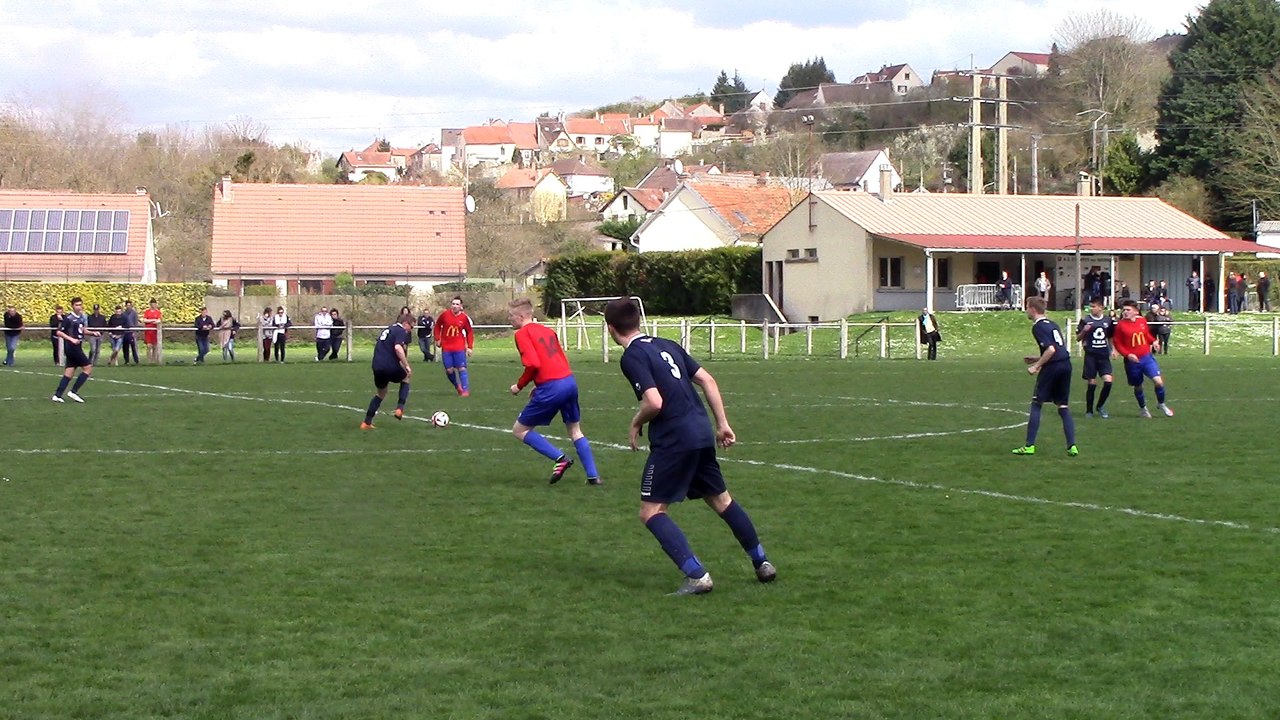 VICTOIRE U18 4 A 0 CONTRE CHATEAU ETAMPES 090416