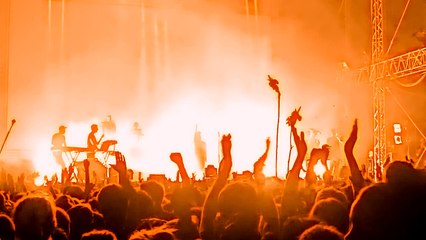 Woodkid: The golden age (live)