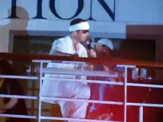 NKOTB Cruise 10 White Party - Donnie & Jon Booty Dance.wmv