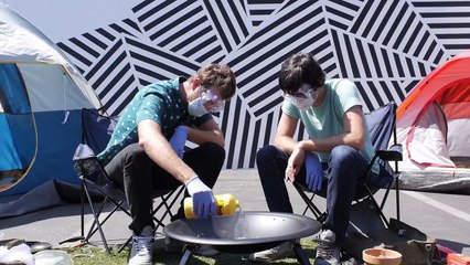 Ne Jamais mélanger le chlore avec du liquide de frein