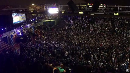Quand les fans explosent de joie sur le buzzer beater de Villanova au Final Four NCAA