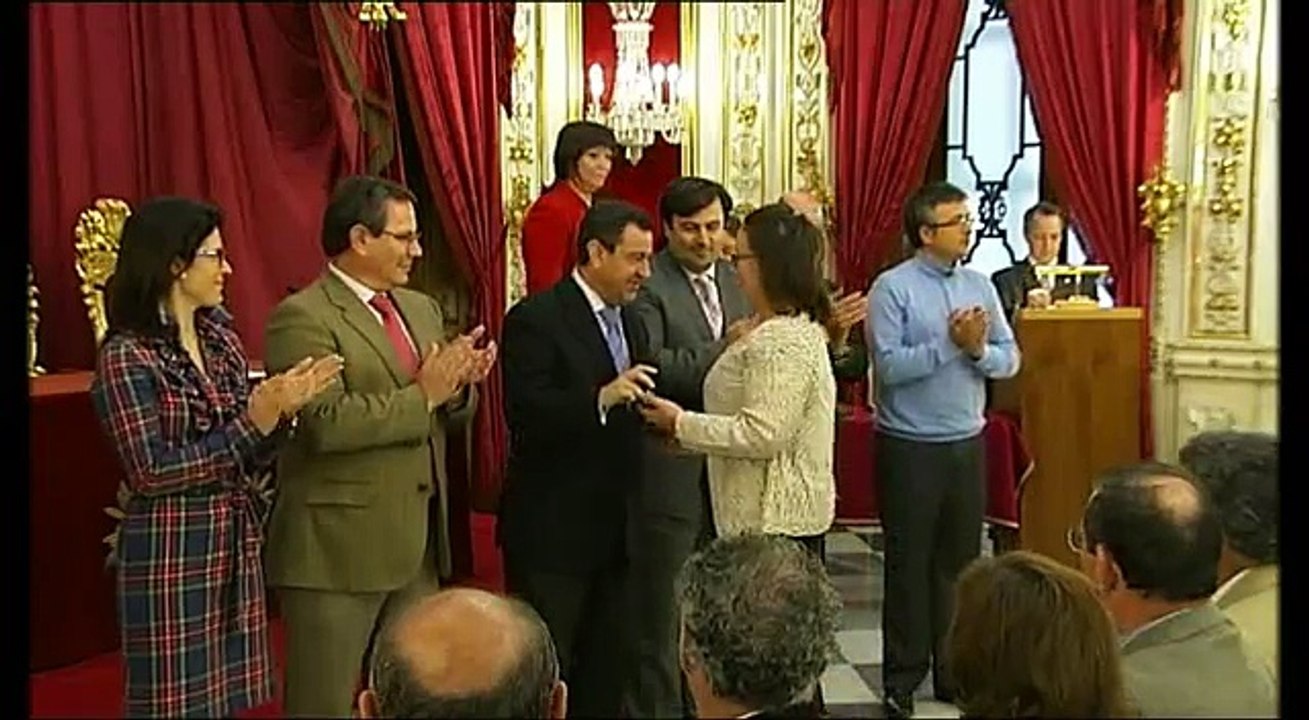 Entrega de insignias a empleados de la Diputación de Cádiz