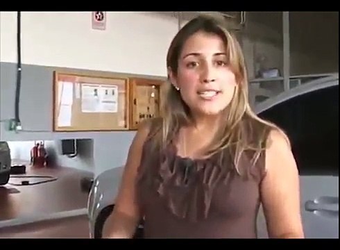 Pneus mais novos devem ser instalados no eixo da frente do carro?