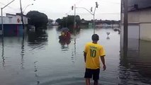 [EXCLUSIVO] Bombeiros resgatam bebê após lagoa de São Conrado transbordar