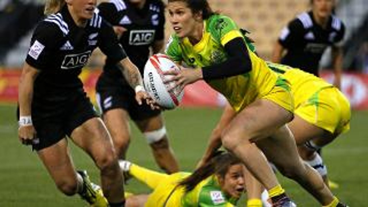 RELIVE: Charlotte Caslick Try