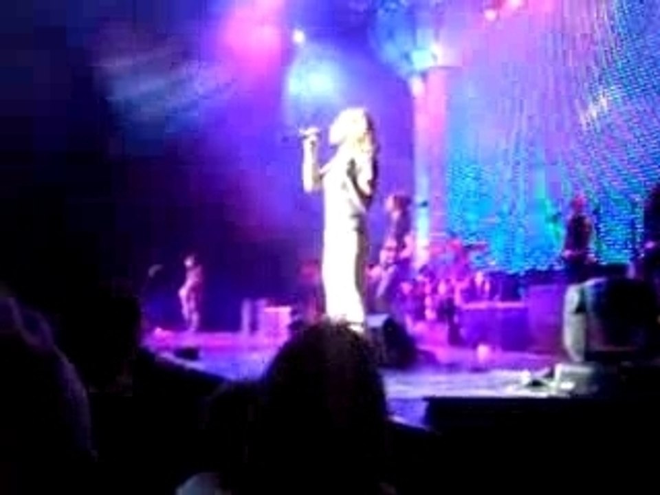 Hilary duff most wanted tour beat of my heart