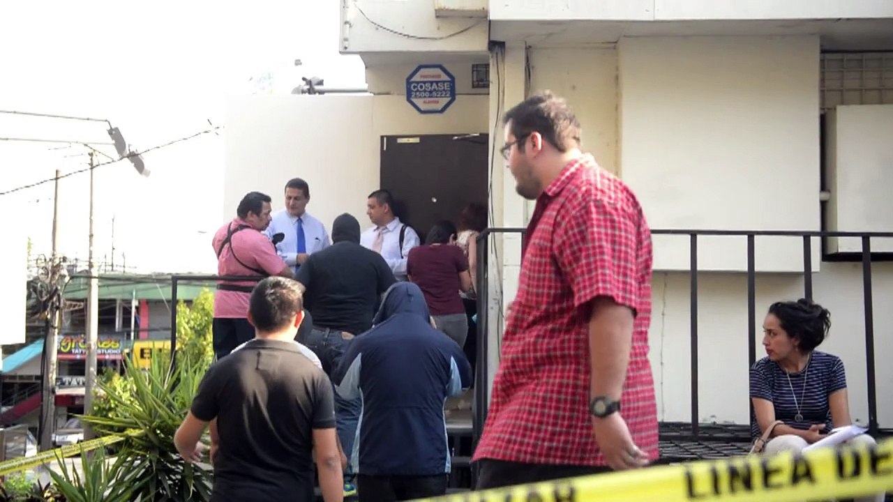Allanan local de Mossack Fonseca en El Salvador