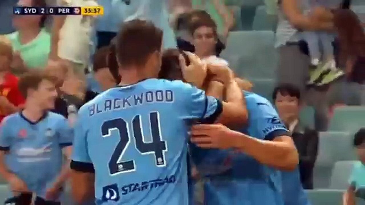 Filip Holosko Goal - Sydney FC vs Perth Glory FC - Australian A-League 10-04-2016