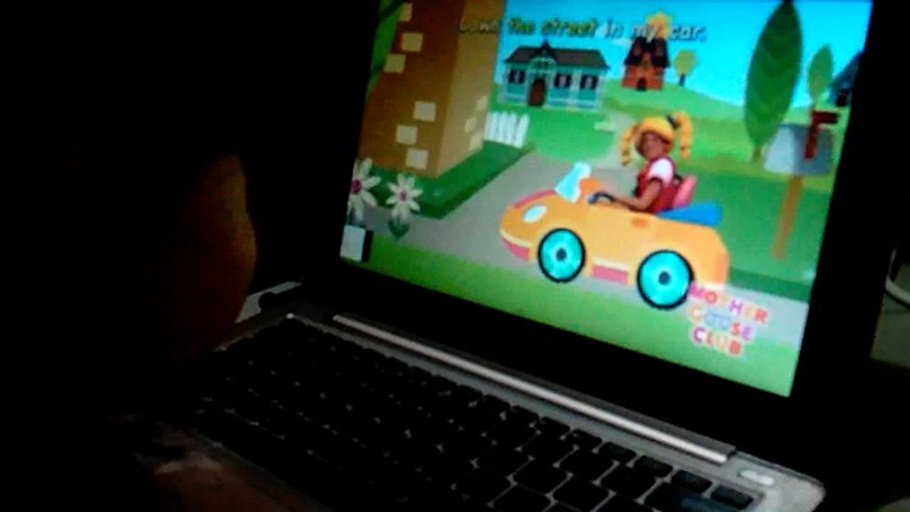My two year old watch Nursery Rhymes - Mother Goose Club