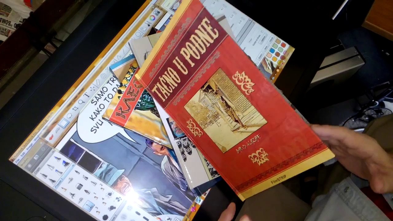 TAČNO U PODNE