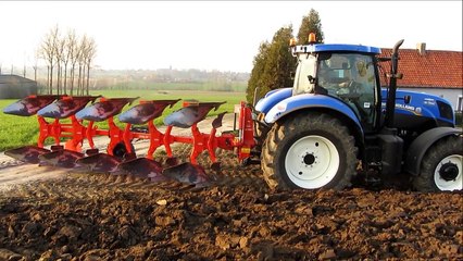 New Holland T7.185 with Kuhn Vari-master 122