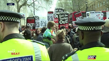"Panama Papers": Cameron releases tax returns to quell controversy