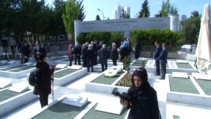 Sakıp Sabancı, Vefatının 12. Yıldönümünde Kabri Başında Alındı