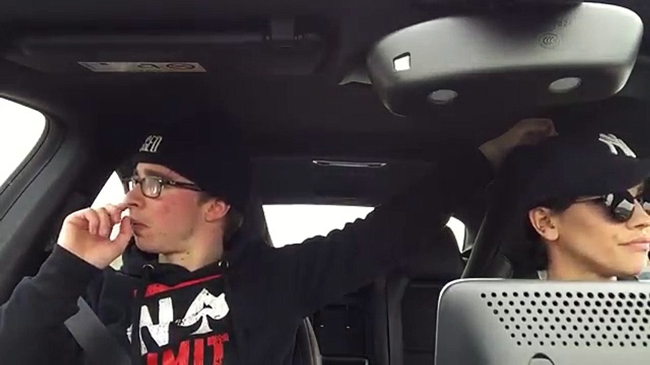 LABEEU - PETITE BALADE EN VOITURE