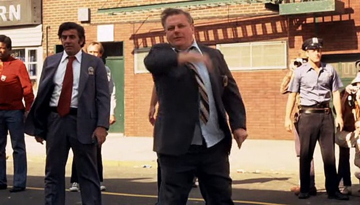 Dog Day Afternoon 1975  Al Pacino, y una escena memorable.