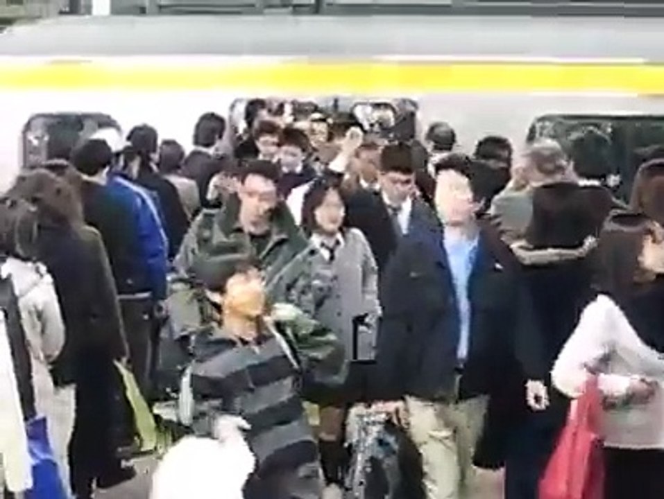 همجية الشعب اليابانى .... حاجه توجع القلب !