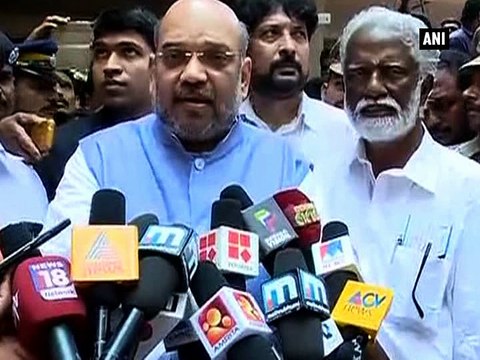 Politicians express grief over Kollam temple tragedy
