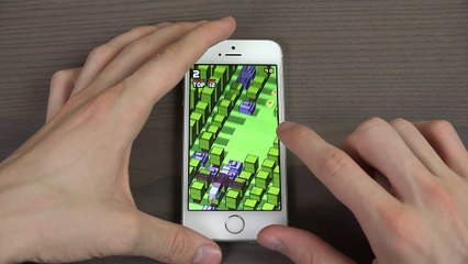 Disney Crossy Road iPhone SE Gameplay Review!