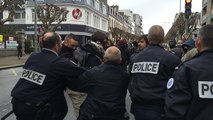 Saint-Brieuc : une fin de manif' tendue bd Clemenceau