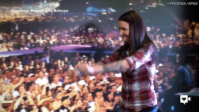 Mother Listens To Son's Heart Beat Through A 4-Year-Old Girl