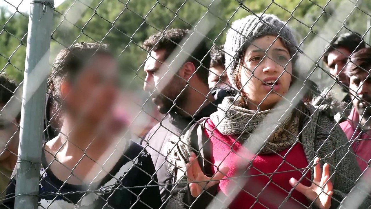 Interview d'Hala, Syrienne d'Alep, au hotspot de Samos : «On est prisonniers derrière cette grille, comme des animaux»