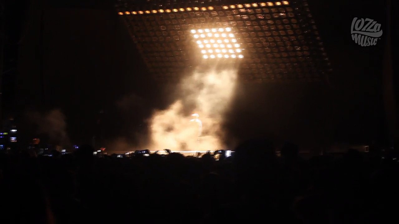 Kanye West Performs "Pop Style" Live For The First Time, In Manila (Drake & Jay-Z Collab)