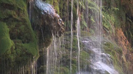 شلالات  المشلشلة في الطفيلة جنوبي الأردن