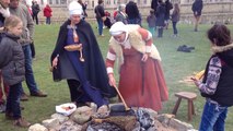 Pain et jeux au château de Falaise