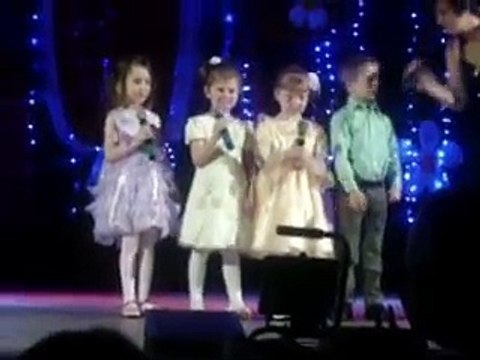 песенка Детство