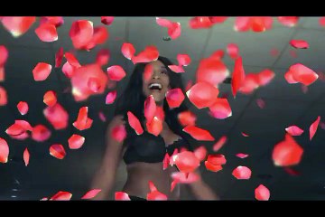 Entrada escaldante dos jogadores em campo