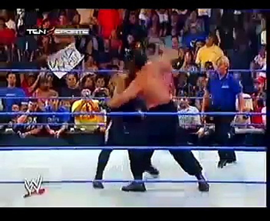THE GREAT KHALI VS UNDERTAKER 2013 MAY 12