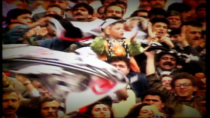 Télécharger la video: Beşiktaş Marşı - Birolcan Kalbim Beşiktaş / Stadyum Vodafone Arena Klibi