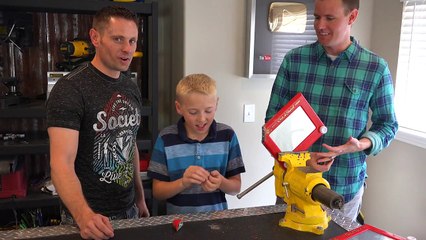 What's inside an Etch A Sketch?