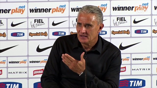 Tite elogia laterais do Corinthians e revela papo com Yago e Balbuena