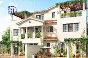 Villa Separate 379 m  for sale  in compound Hyde Park